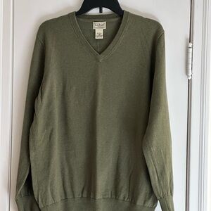 L.L. Bean Men's Olive Green V-Neck Sweater